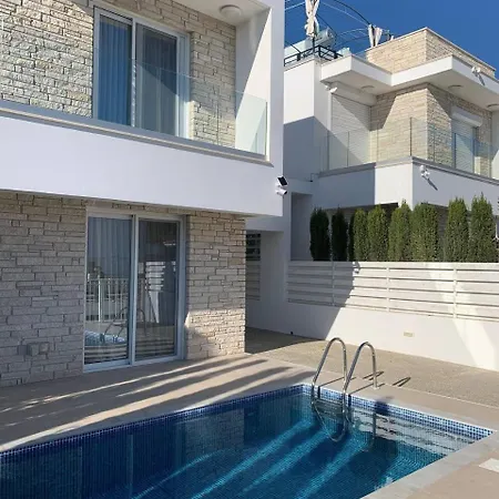 2 Golden View Villa *