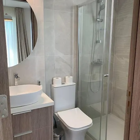 2 Golden View וילה