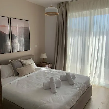 וילה 2 Golden View